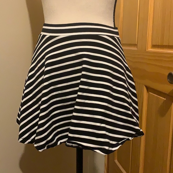 Aeropostale Skirt - Picture 1 of 4